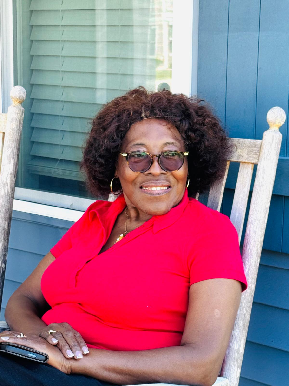 Portrait de Maman Christine Fobasso, souriante